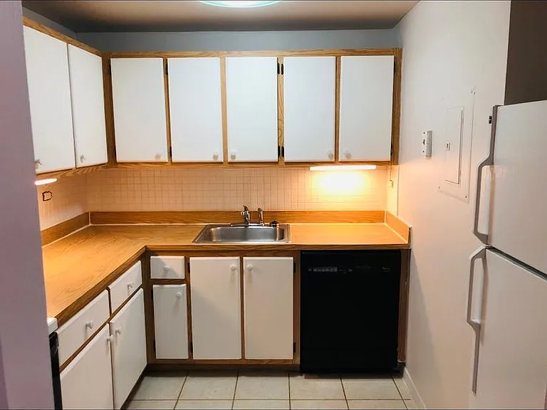 1720 NW North River Dr #407 — Photo 11