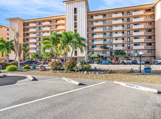 4260 SE 20th Pl APT 305, Cape Coral, FL 33904