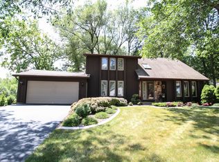 145 Melwood Dr, Rochester, NY 14626