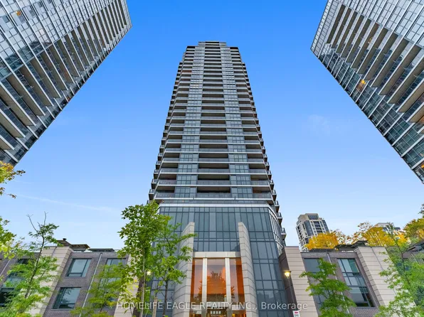 5 Valhalla Inn Rd #3008, Toronto, ON M9B 0B1
