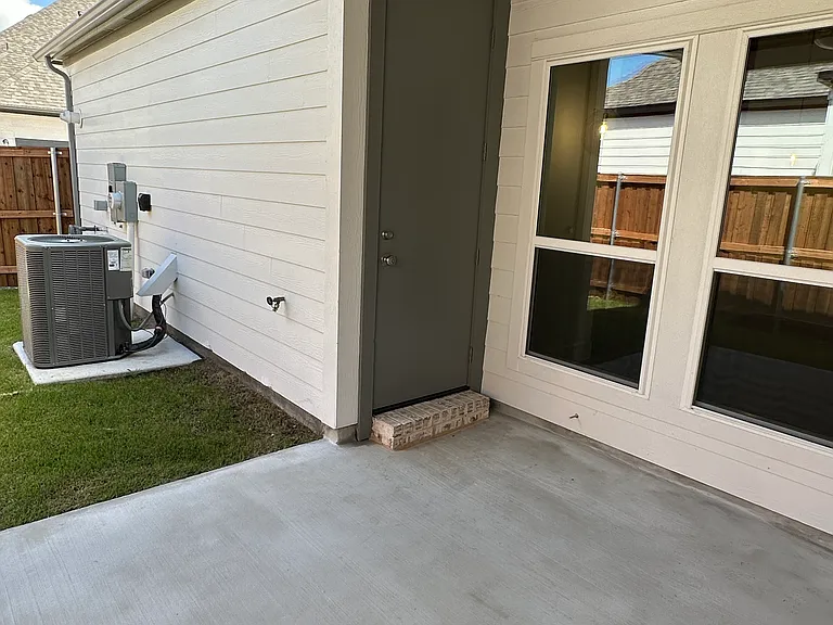 2137 Eastus Ln — Photo 14