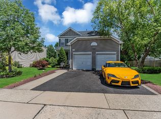 15 Bucknell Dr, East Brunswick, NJ 08816