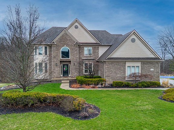 3rd image of 3772 Fawn Dr
