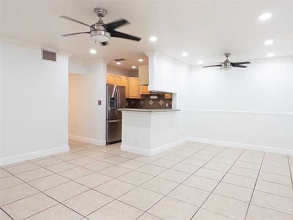 4th image of 11783 NW 30th St