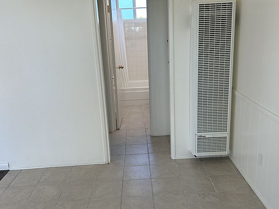 5th image of 3823 36th St #6