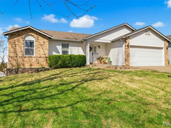 31 Asherton Dr, Saint Peters, MO 63376