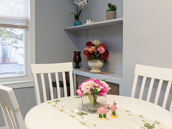3rd image of 131 Grace St #2