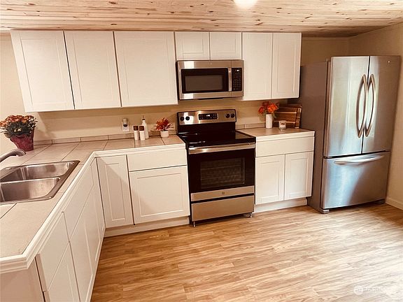 5th image of 15503 Cedar Park Road SE #13