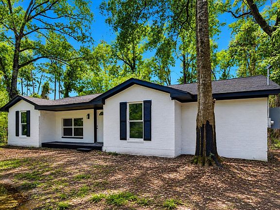 2nd image of 1910 Riverwood Trl