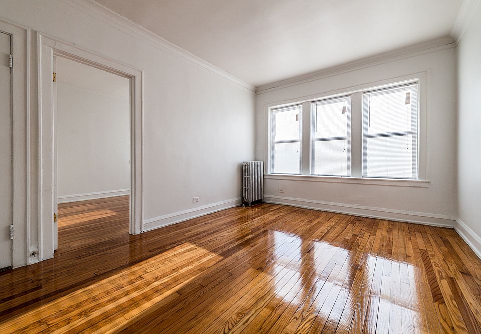 Spacious living room available at 2610 N Laramie