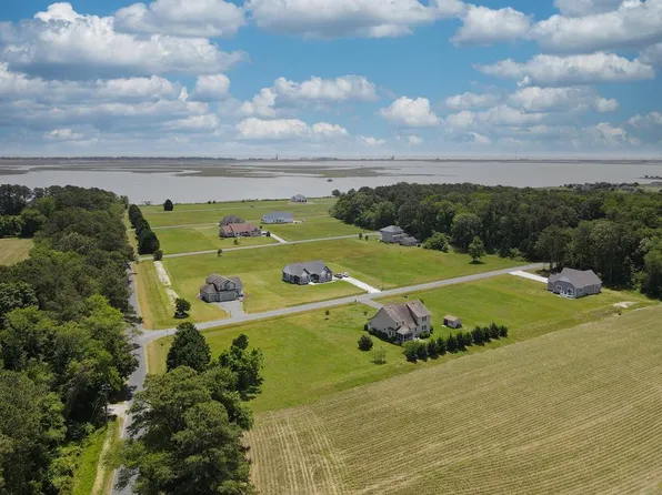 4 Eaglet Ln, Atlantic, VA 23303