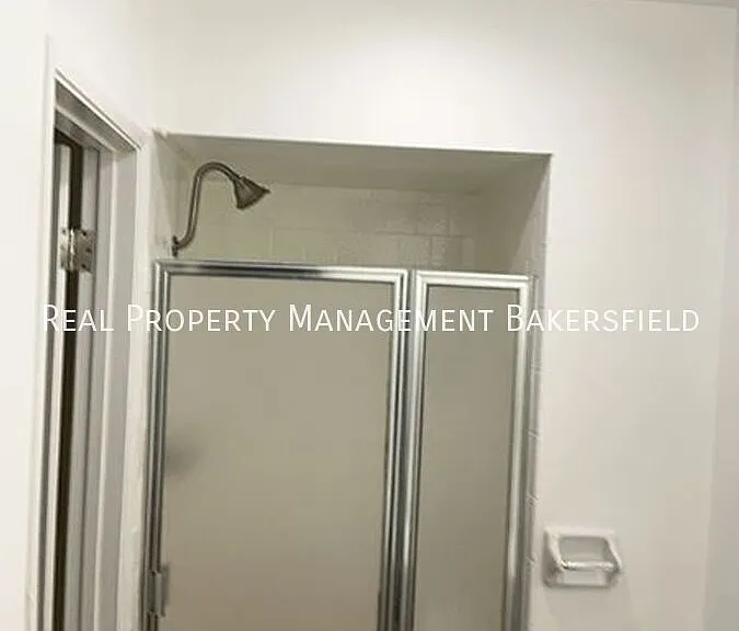 2423 Olive St #2423 — Photo 12