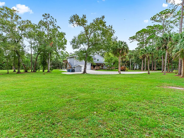 12151 Old Indiantown Rd — Photo 60