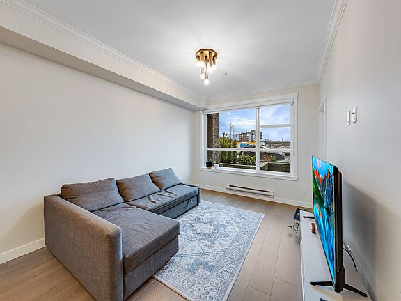 4th image of 12109 223rd St #111