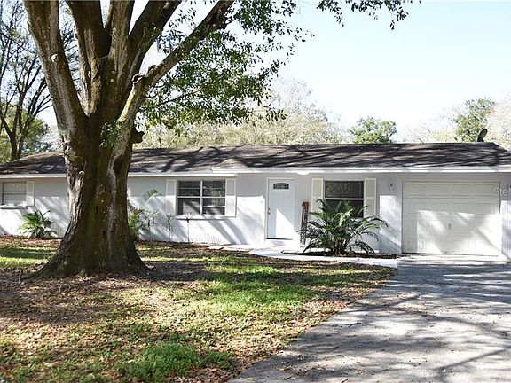 2nd image of 15924 Timberwood Dr