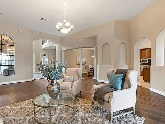 5th image of 17926 Bahama Isle Cir