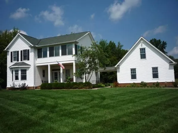 10012 Hollow Rd SW, Pataskala, OH 43062