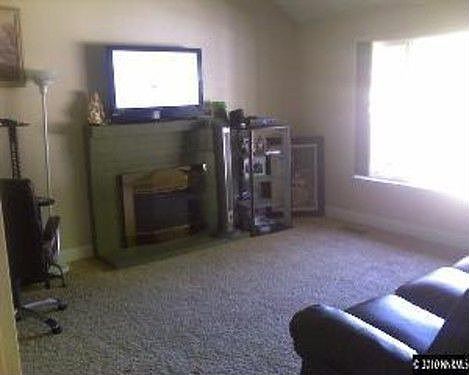 2nd image of 1101 Glen Molly Ct