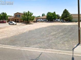 5 Ivywood Ln, Pueblo, CO 81005