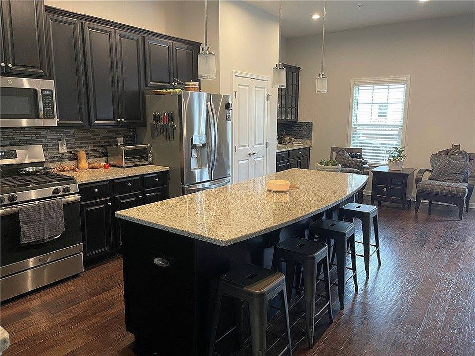 2nd image of 522-522 Tuscarora Rd