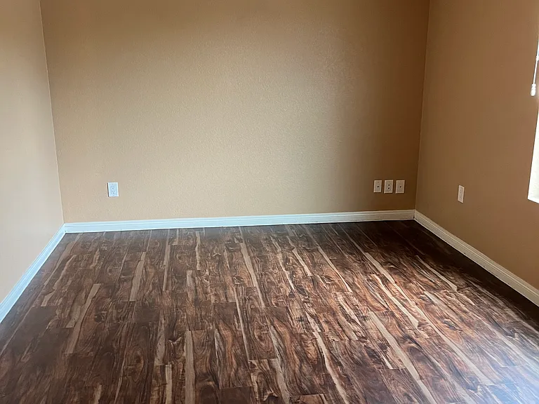 2663 E Evergreen St — Photo 10