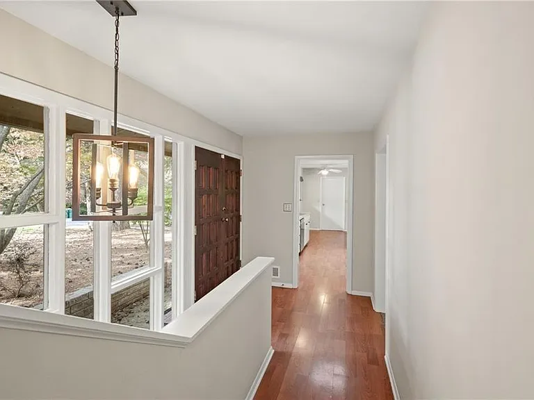 705 Edgewater Trl NW — Photo 12