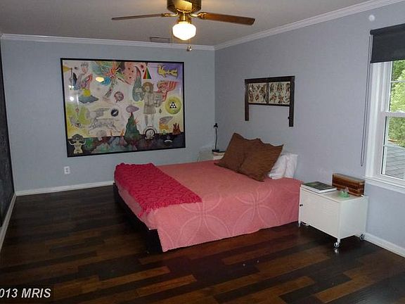 2nd image of 109 Kendallwood Dr