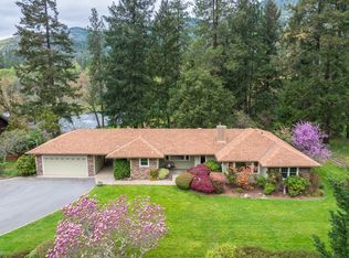 5270 Rogue River Hwy, Grants Pass, OR 97527
