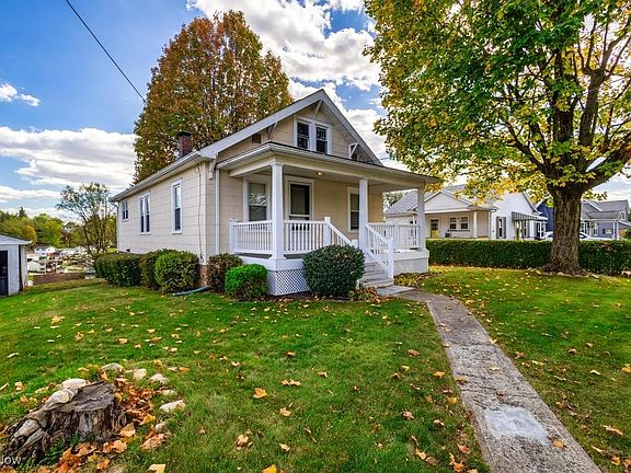 2nd image of 142 W McConnell Ave