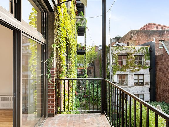 2nd image of 256 W 10th St APT 3C