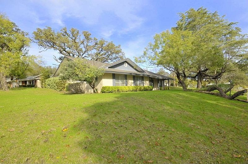 1st image of 6527 Madeleine Dr