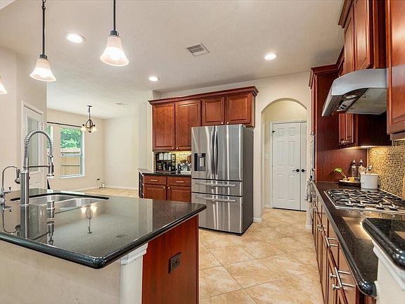 4th image of 8105 Tranquil Lake Way