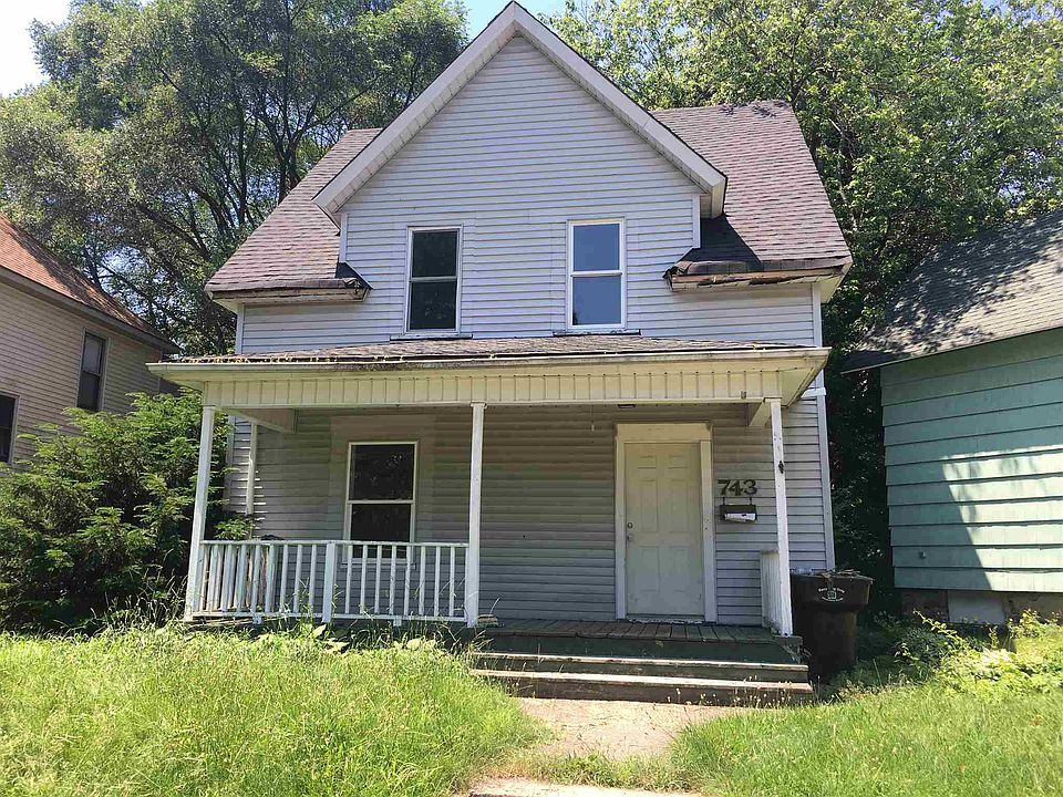 1st image of 743 N Scott St
