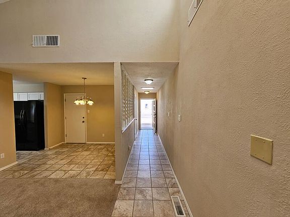 5th image of 2832 Palo Verde Dr NE