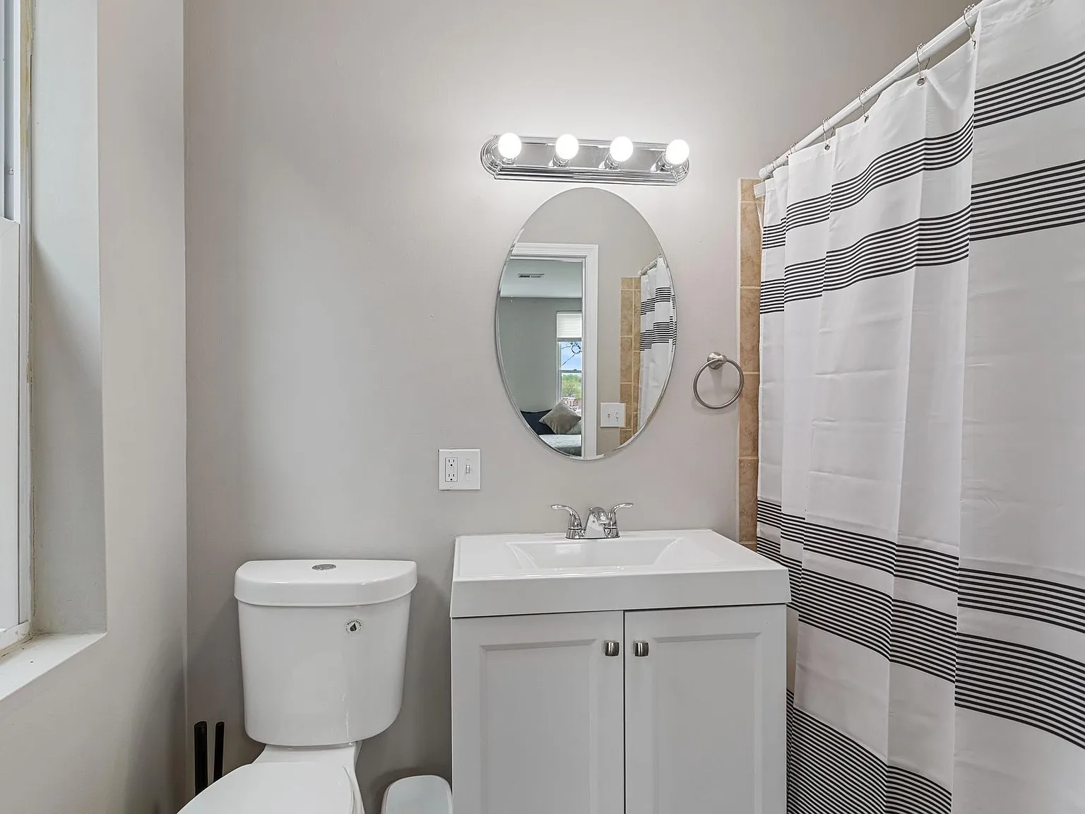 4 bed, 5.0 bath, 3500 sqft, $996 — Photo 3