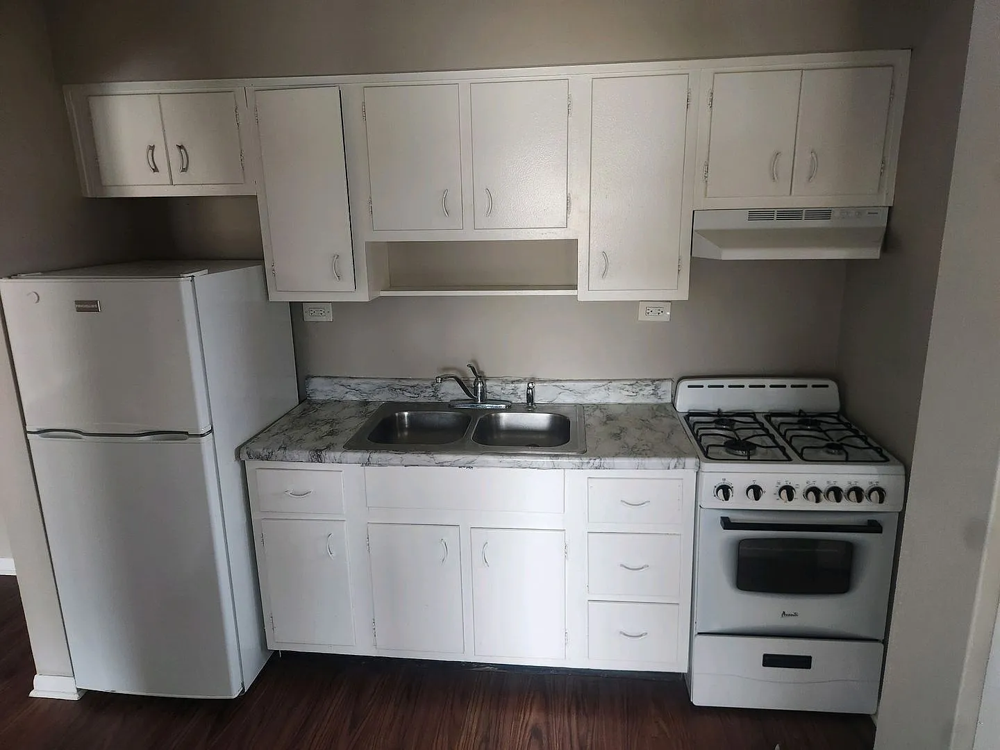 443-457 Wolf Rd #443-6 photo 1