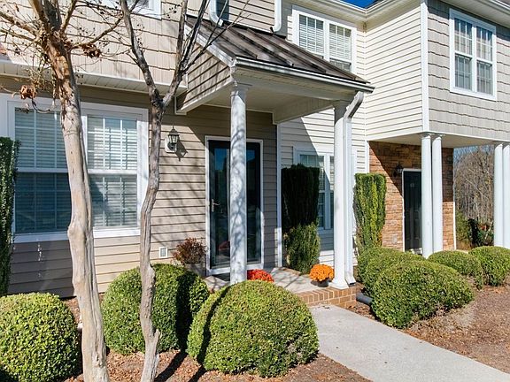 2nd image of 34 Rowse Dr #38