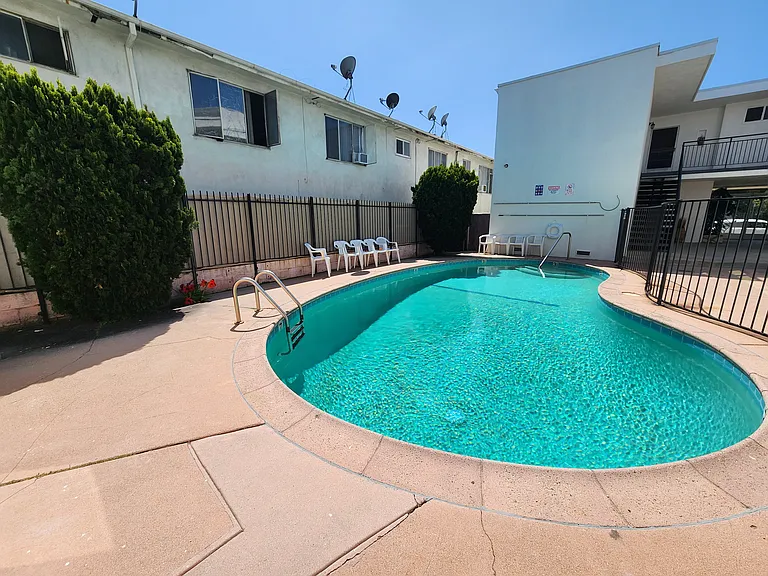 1732 N Harvard Blvd #108 — Photo 27