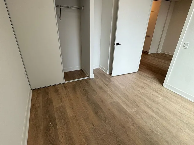 1185 Dupont St #604 — Photo 8