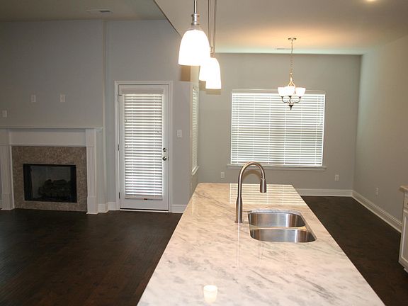 5th image of 3595 Woodcutter Dr