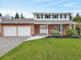 1368 Malahat Dr, Courtenay, BC V9N 8B2