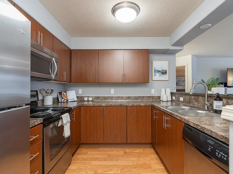 Cedar Falls Apartments — Photo 39