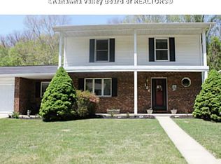 104 Majestic Dr, Cross Lanes, WV 25313