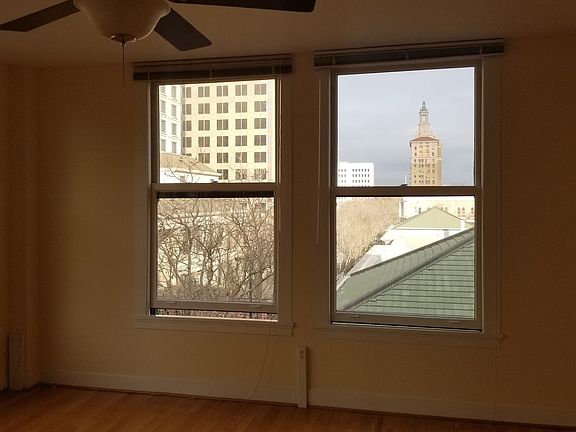 5th image of 210 S 1st St Unit 403