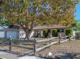 11 Comice Way, Eagle Point, OR 97524