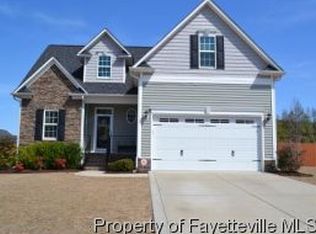 4421 Timber Grove Dr, Hope Mills, NC 28348
