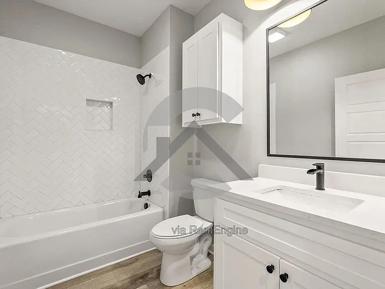 1725 Rohan Cir — Photo 16