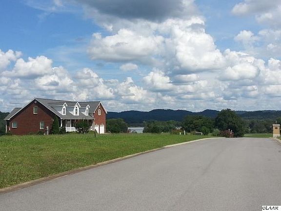 2nd image of 1213 Legacy Bay Dr