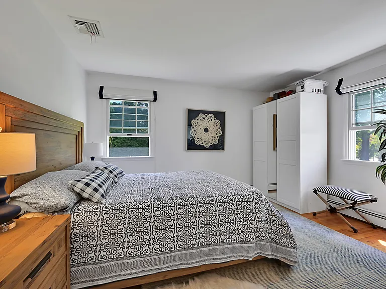 23 Lamb Ave — Photo 16