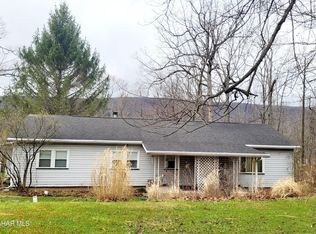 199 Reeds Ln, Altoona, PA 16601